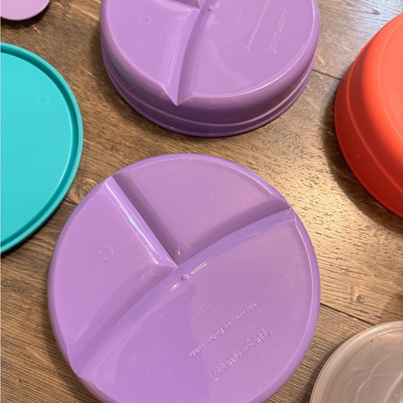 10 Piece Tupperware Set - Picture 4 of 10